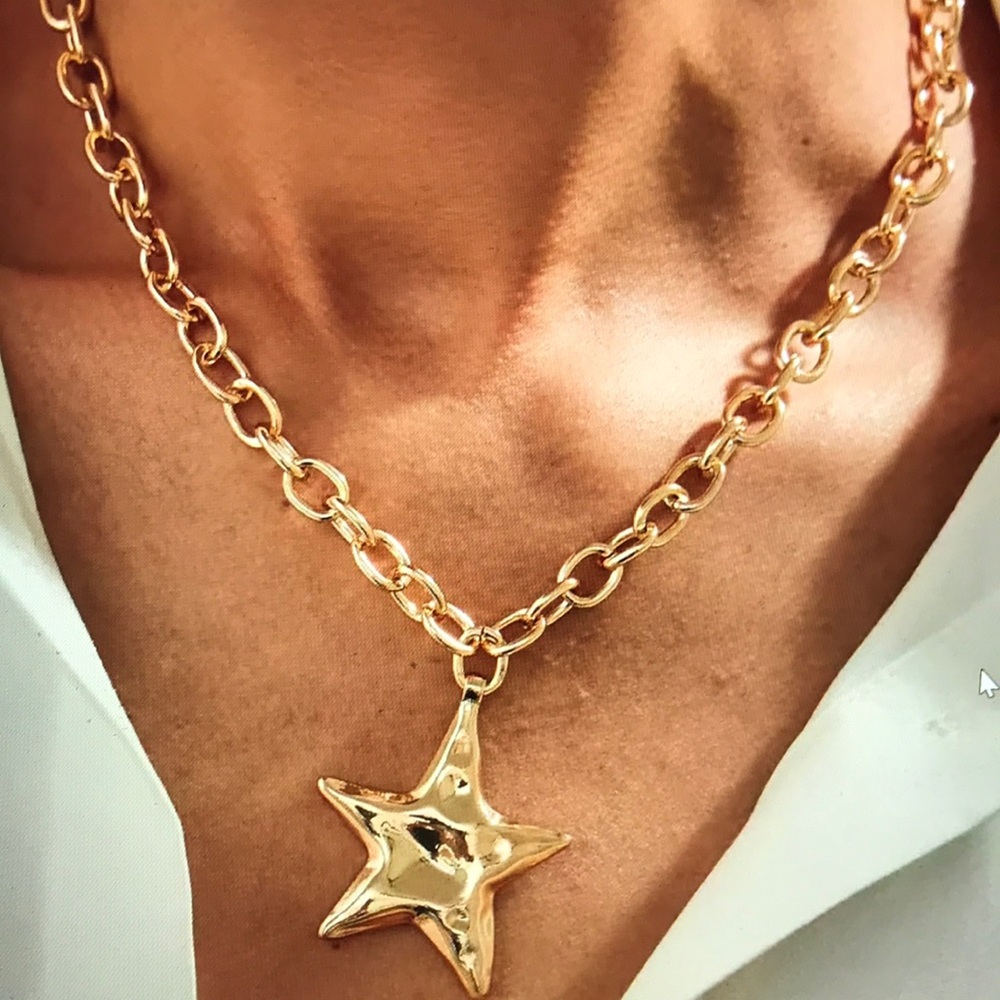"Stella" Hammered Star Pendant Chain Necklace
